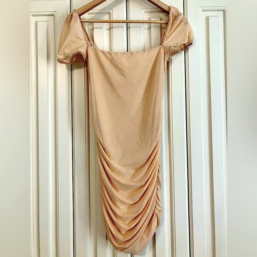Lucy In‎ The Sky Sparkly Short-Sleeved Ruched Short-Sleeved Mini Dress Medium